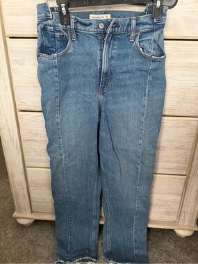 Abercrombie 90s Straight Ultra High Rise Curve Love Jean